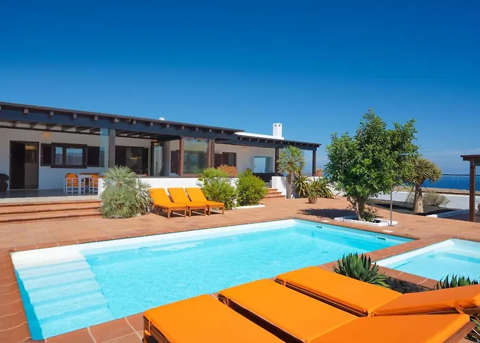 Villa Agave // Cardon *