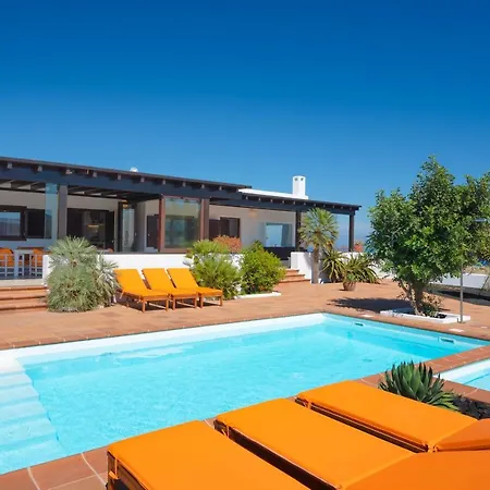 וילה Agave // Cardon *