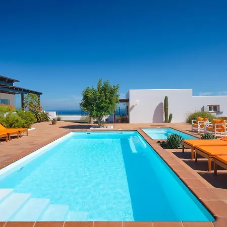 Agave // Cardon Villa *