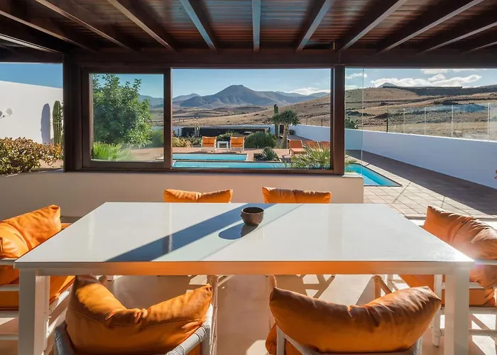 Agave // Cardon Villa *