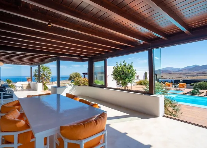 Agave // Cardon Villa