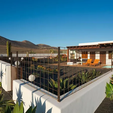 Villa Agave // Cardón